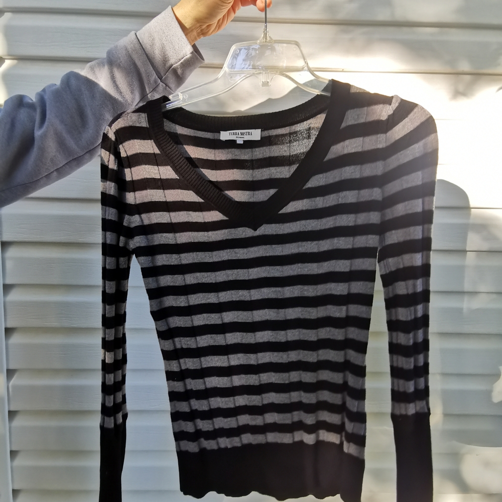 3/10$ Black and Gray V-Neck Sweater